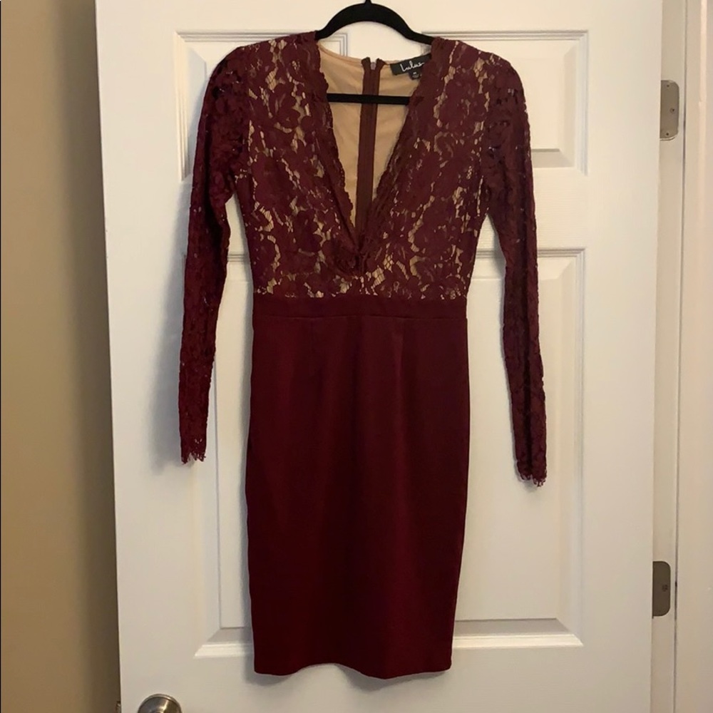 Lulus- Size M- Long Sleeve Lace Midi Dress
